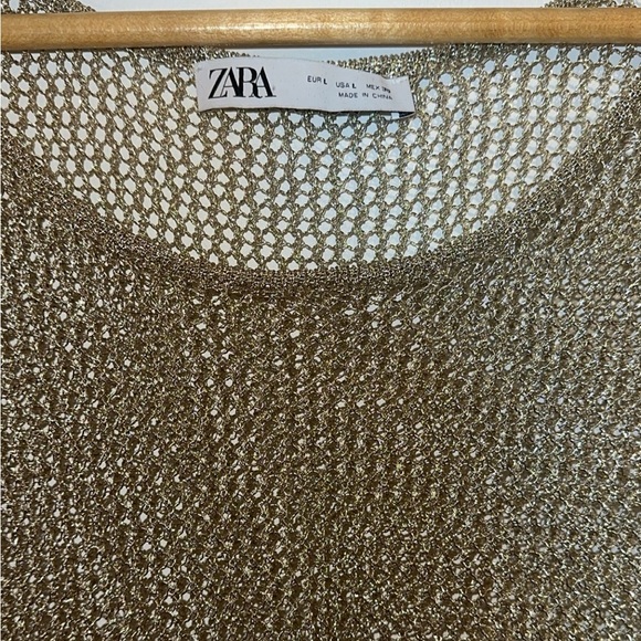Zara Women’s Metallic Gold Mesh Tank Top - Picture 5 of 5